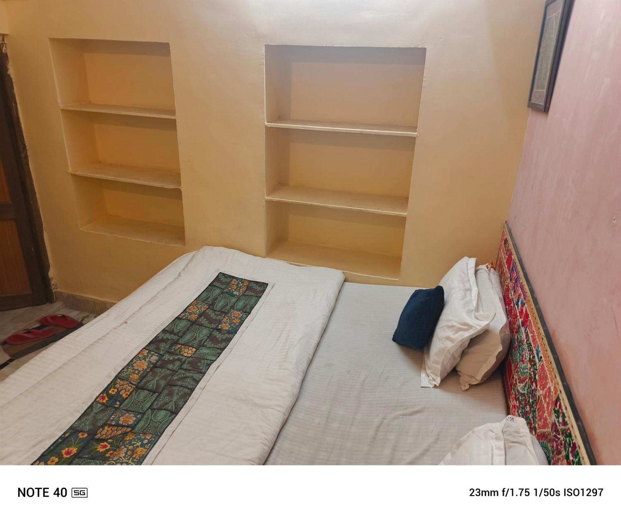 Neem Guest House Dzsaiszalmer Szoba fotó