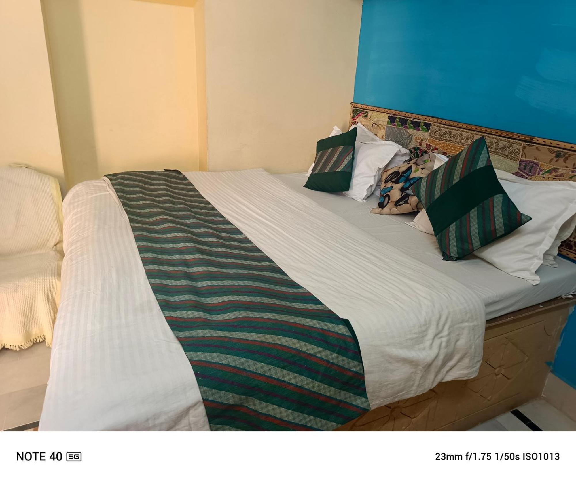 Neem Guest House Dzsaiszalmer Szoba fotó